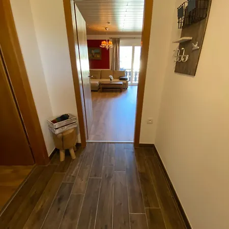 Seewohnung Weiss شقة