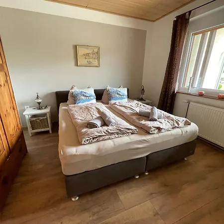 Seewohnung Weiss Glanz